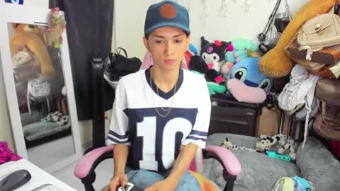 SF online show from January 8, 3:28 pm