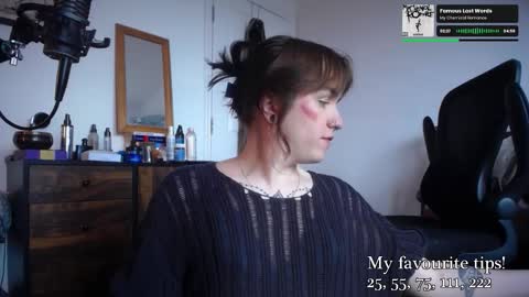 Snapshot of leah_lust_ chatting on October 16, 1:11 pm leah_lust_ online show from October 16, 1:11 pm