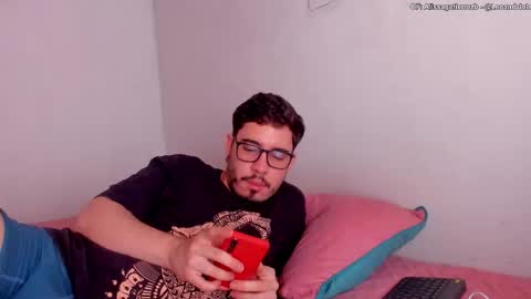 Snapshot of leoandviolet chatting on October 24, 4:34 pm Carlos  Alissa. Help us to reach 100 likes  online show from October 24, 4:34 pm