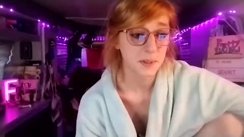 LesleyGumGrass- The Boring Trans girl online show from March 8, 10:45 pm