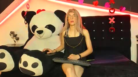 Lis  online show from February 20, 5:58 am