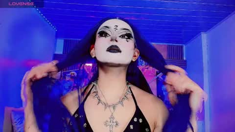 lisa_sparkleee online show from April 16, 3:07 am