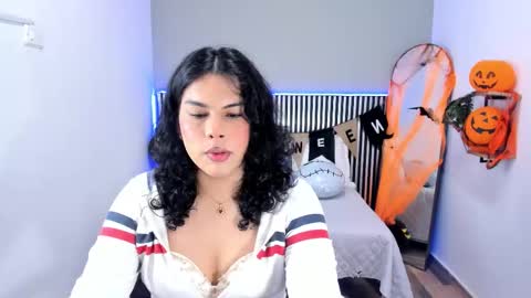 L I T T L E A L L I online show from October 27, 7:44 pm