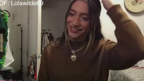 Lolita Wildes Back  online show from May 2, 4:17 am