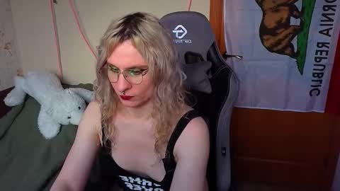 Lori -----------------------------------    online show from February 12, 2:12 pm