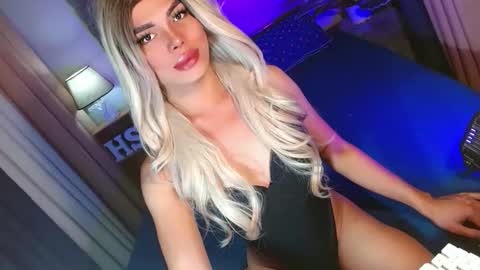 lovelymiss_shyna11 online show from February 12, 10:21 am