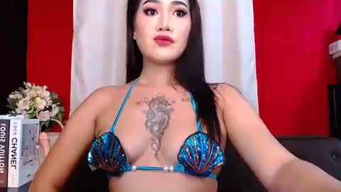 lovelyshelo online show from April 23, 9:17 am