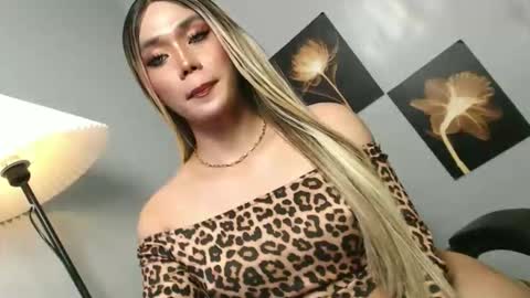 lovers moon22 online show from March 10, 4:10 pm