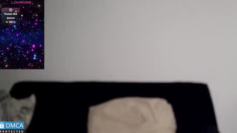 luara_ online show from February 24, 2:10 pm