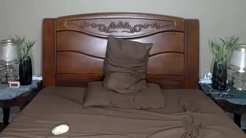 lulu_wild online show from September 21, 2:34 pm