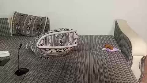 LuxMelys online show from October 7, 2:51 pm