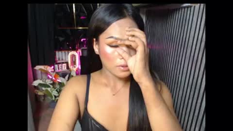 MADISONWILL online show from June 23, 8:55 am