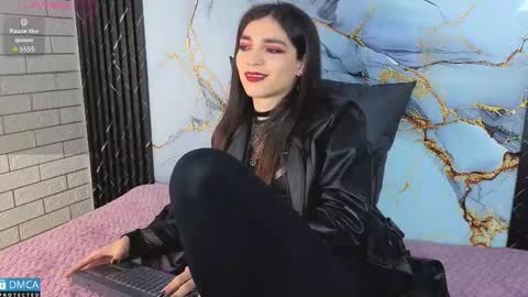 maevekuro online show from January 17, 3:47 am