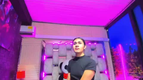 mahiara hot online show from June 12, 3:55 pm