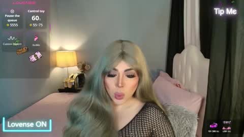 majestydannaxx online show from December 14, 3:56 am