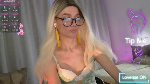 Snapshot of maridekoks chatting on January 22, 1:21 pm Mari online show from January 22, 1:21 pm