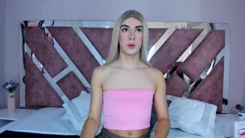 Maxi Rogers online show from November 30, 12:18 pm