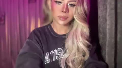 GODDESS OF ALL GODDESSES online show from February 15, 3:44 pm