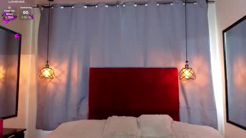 megan do santos online show from March 25, 9:30 pm