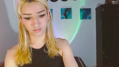 meghan_devil_ online show from February 11, 4:31 am