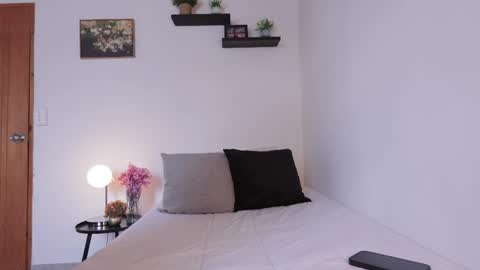 Meloddy online show from April 3, 4:05 pm