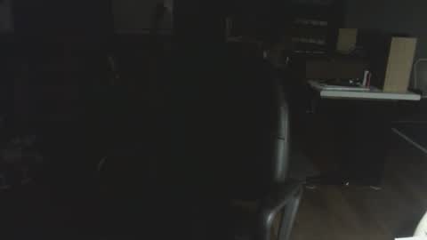 Snapshot of memberjames chatting on January 21, 3:49 am I am usually high and horny...lol online show from January 21, 3:49 am