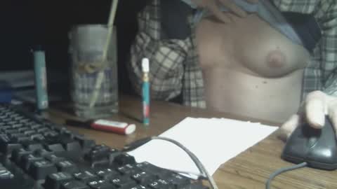 Snapshot of memberjames chatting on February 9, 3:43 am I am usually high and horny...lol online show from February 9, 3:43 am