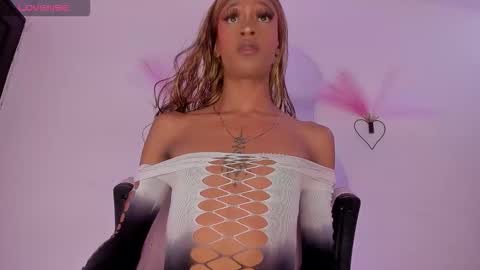 mia_royal online show from February 23, 5:05 pm