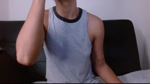 Mia online show from February 18, 11:33 am