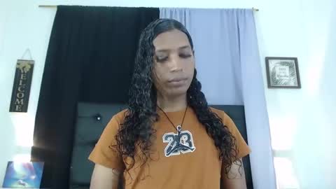 MiaCoock online show from November 6, 5:02 pm