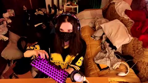 Kristien online show from February 16, 5:37 pm