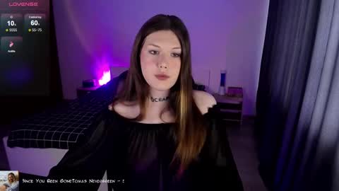 Snapshot of micheledoll chatting on March 6, 9:54 am MicheleDoll online show from March 6, 9:54 am