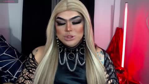 Michelle online show from November 25, 5:09 am