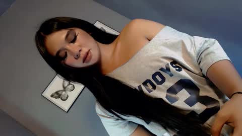 Call me Yhana online show from May 30, 2:10 am