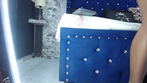 miha_califa online show from February 17, 11:40 am