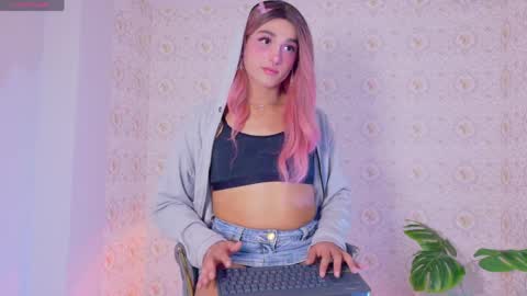 mika_velvet online show from April 9, 6:58 pm