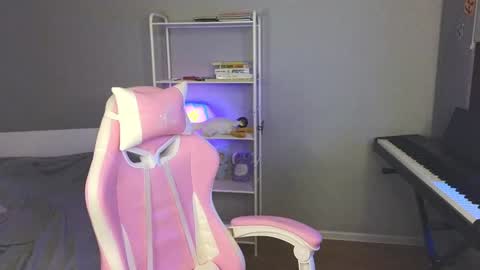 Mila online show from January 2, 5:39 pm