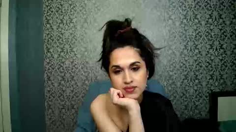 The goddess of water online show from January 14, 10:46 am