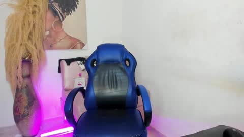 miss_channellx online show from November 10, 2:01 am