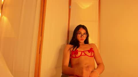 miss_khalifadoll online show from March 29, 8:37 am