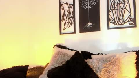 miss_zz online show from October 11, 9:50 pm