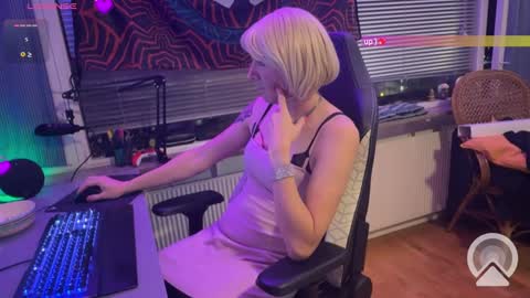 MissBeccasissy online show from December 27, 4:22 pm