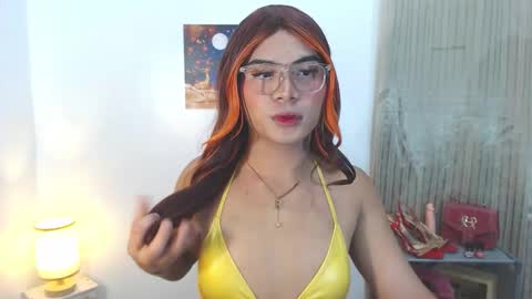 misstrishontop online show from September 27, 11:19 am