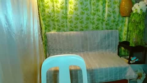 Snapshot of missviolet11 chatting on January 16, 1:04 pm SweetViolet online show from January 16, 1:04 pm