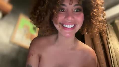 Divine Olga  online show from December 6, 1:49 pm