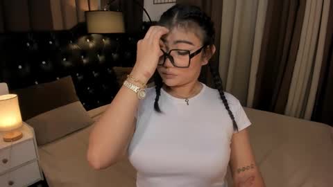 Ruthie online show from December 6, 6:42 am