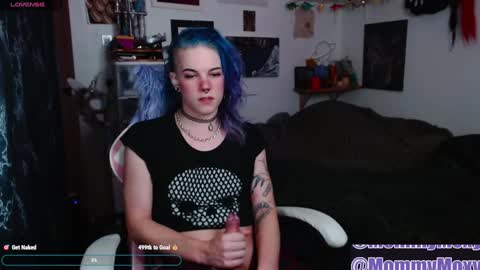 Snapshot of moxynverve chatting on December 27, 7:24 pm Moxy online show from December 27, 7:24 pm