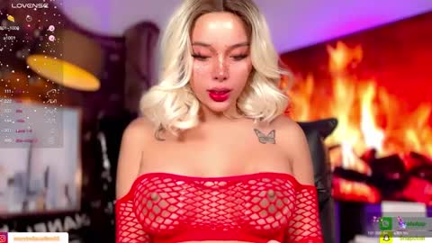 Miss Bella MIXED BRITISH DUTCH BLACK AMERICAN online show from December 22, 6:06 am