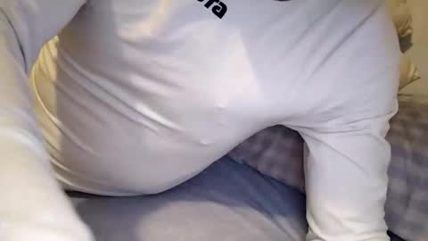 Laly online show from November 27, 9:45 am