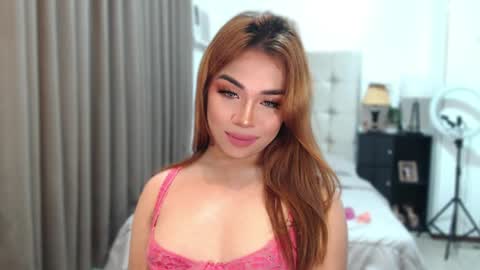Queen Jess online show from May 12, 10:13 am